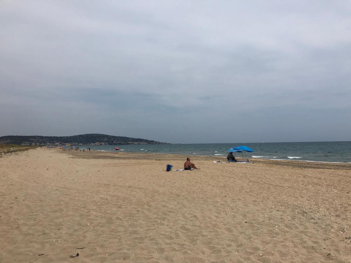 Plages & Marina - Joli T2 A 200M Des Plages แซ็ต ภายนอก รูปภาพ